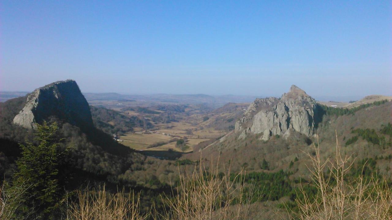 Lilas, Gite Saint Antoine, Orcival, Entre Sancy Et Volcans. Kültér fotó